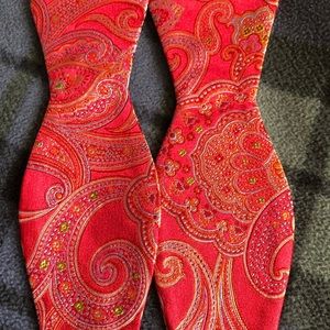 SOLD!! Vintage Flashy Ike Behar Silk Bow Tie Mint!